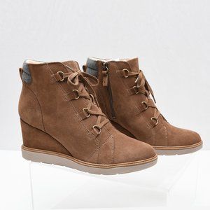 Dr. Scholl's Just For Fun Wedge Bootie Women's Size 10